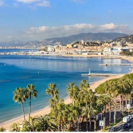 Appartement Trendy With 2 Bedrooms,2 Full Bathrooms,500m From The Centre, Private Secure Parking Cannes