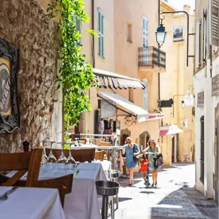 Appartement Trendy With 2 Bedrooms,2 Full Bathrooms,500m From The Centre, Private Secure Parking Cannes